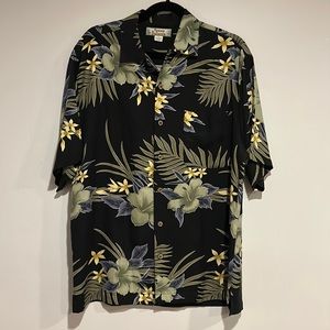 Men’s Tommy Bahama 100% Silk Button Up Size Small